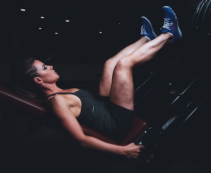 woman doing legpress excercise