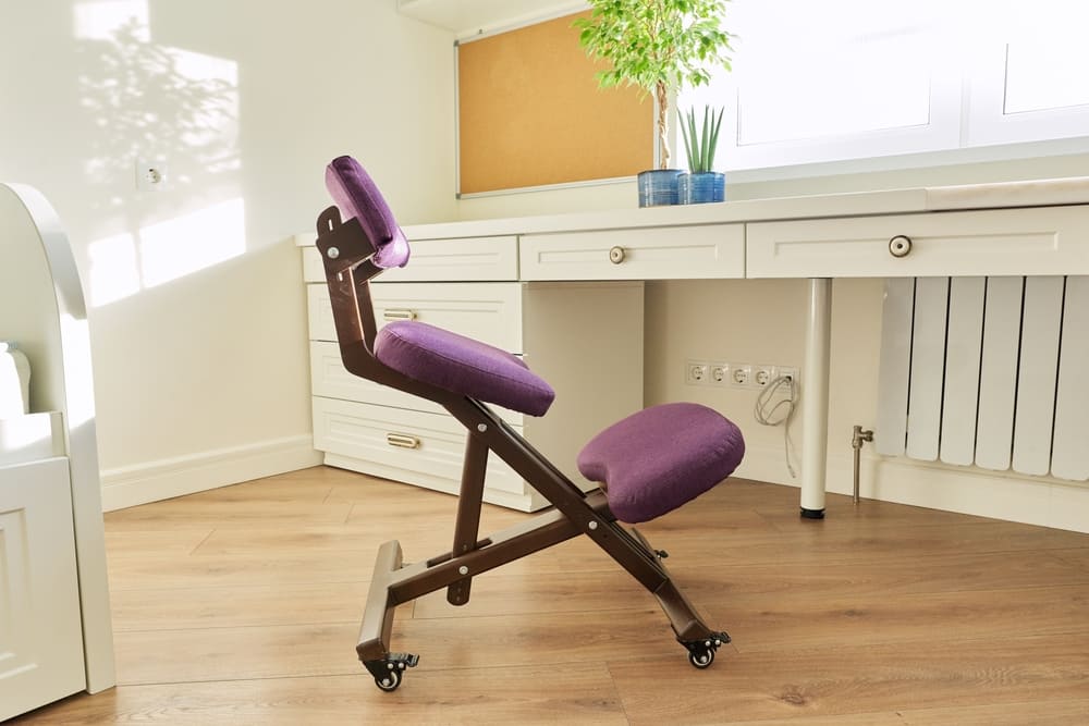 is kneeling chair good for posture featured image